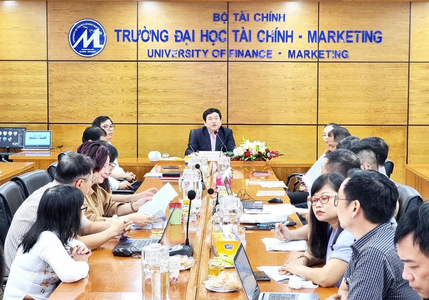 Quang cảnh buổi toạ đàm. Ảnh: Đỗ Doãn