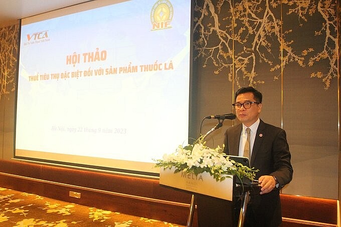 Xây dựng phương pháp hỗn hợp, tăng thuế tiêu thụ đặc biệt sản phẩm thuốc lá theo lộ trình