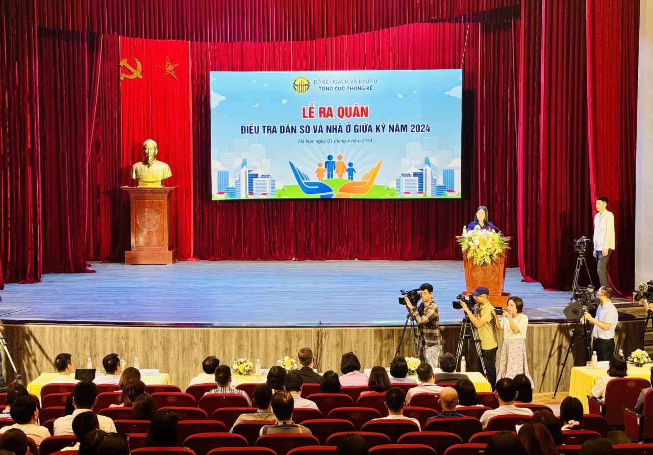 Tổng cục Thống kê ra quân điều tra dân số và nhà ở giữa kỳ năm 2024