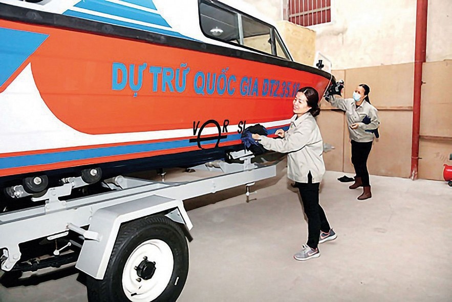 Khẩn trương triển khai nhập, xuất hàng dự trữ quốc gia Khẩn trương triển khai nhập, xuất hàng dự trữ quốc gia