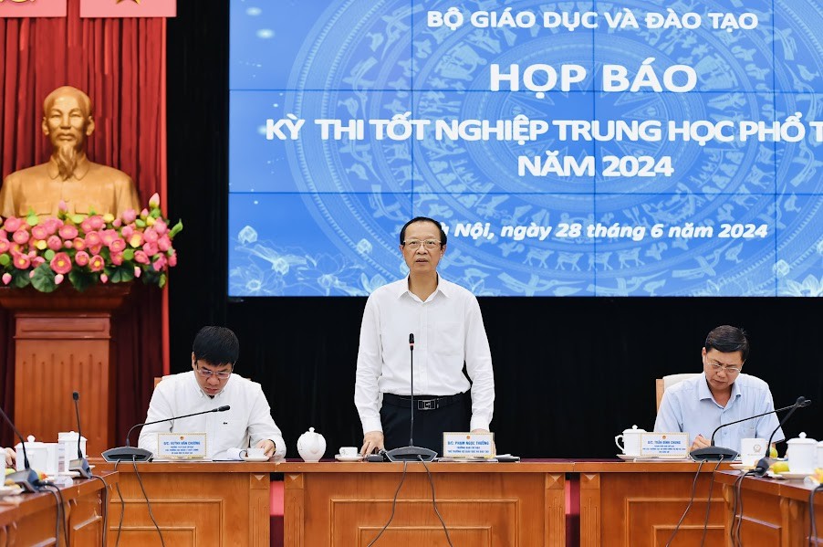 Bộ Giáo dục và Đào tạo giải đáp nhiều thông tin “nóng” về kỳ thi tốt nghiệp trung học phổ thông 2024 Bộ Giáo dục và Đào tạo giải đáp nhiều thông tin “nóng” về kỳ thi tốt nghiệp trung học phổ thông 2024