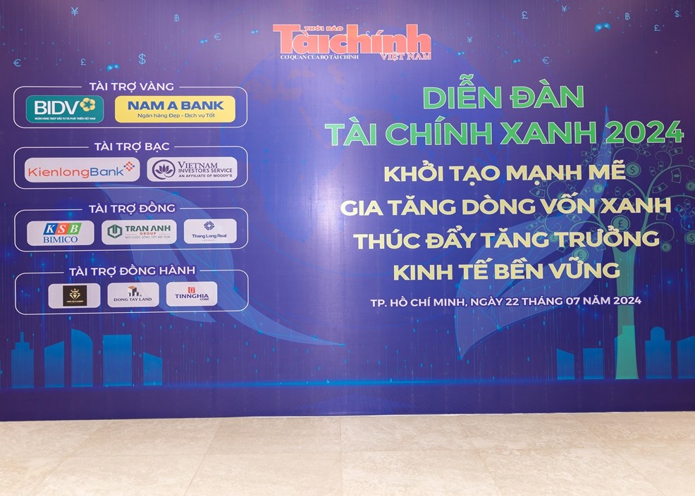 Một số hình ảnh hội thảo chủ đề ‘‘Khởi tạo mạnh mẽ, gia tăng dòng vốn xanh thúc đẩy tăng trưởng kinh tế bền vững” Một số hình ảnh hội thảo chủ đề ‘‘Khởi tạo mạnh mẽ, gia tăng dòng vốn xanh thúc đẩy tăng trưởng kinh tế bền vững”