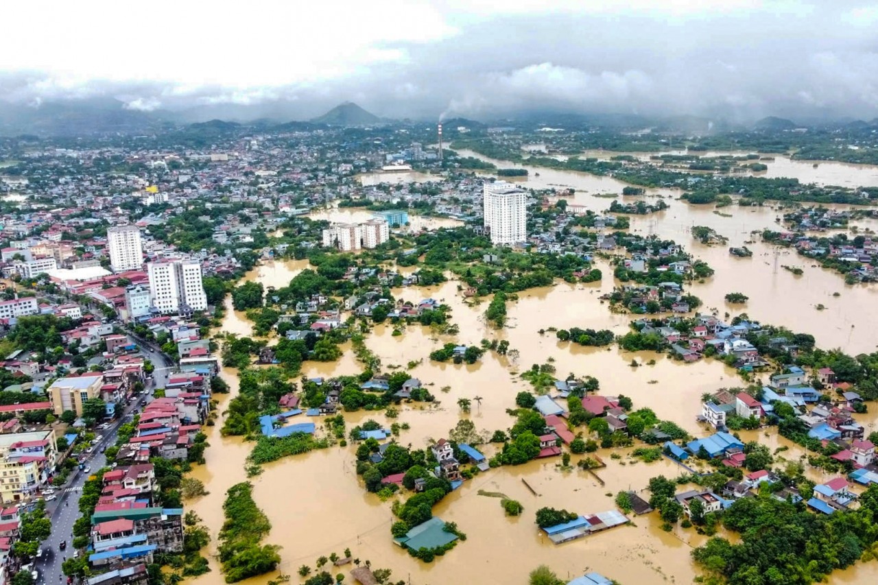 Thủ tướng chỉ đạo khẩn trương thực hiện bồi thường bảo hiểm nhanh chóng, đầy đủ, kịp thời do Bão số 3 và mưa lũ Thủ tướng chỉ đạo khẩn trương thực hiện bồi thường bảo hiểm nhanh chóng, đầy đủ, kịp thời do bão số 3 và mưa lũ