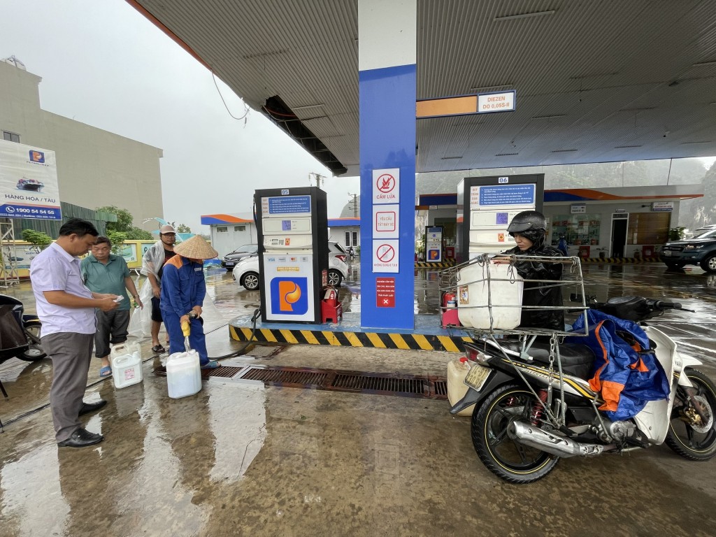 Quảng Ninh: Hàng hóa cơ bản đáp ứng nhu cầu của người dân Quảng Ninh: Hàng hóa cơ bản đáp ứng nhu cầu của người dân