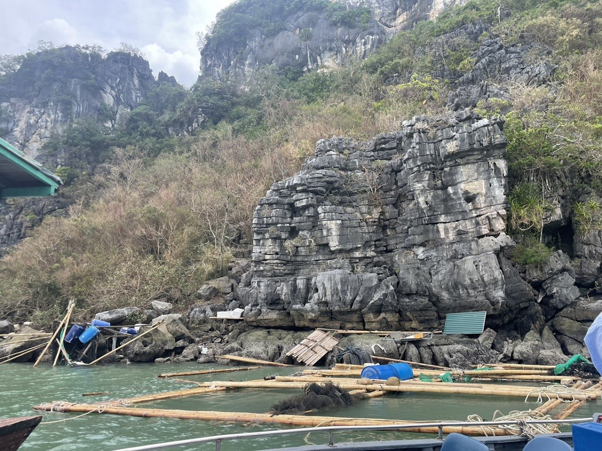 Cơn bão số 3 đã gây thiệt hại rất nặng nề cho người nuôi trồng thủy sản (NTTS) của huyện Vân Đồn. Ảnh Tiến Dũng Cơn bão số 3 đã gây thiệt hại rất nặng nề cho người nuôi trồng thủy sản (NTTS) của huyện Vân Đồn. Ảnh Tiến Dũng