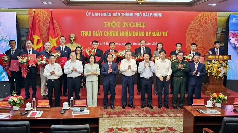 Tổng Bí thư Tô Lâm, lãnh đạo Kl 99 Thể Thao Link Mới, Kl99ok nhận ưu đãi bất ngờ và một số Ban, bộ, ngành Trung ương dự, chứng kiến lễ trao giấy chứng nhận.