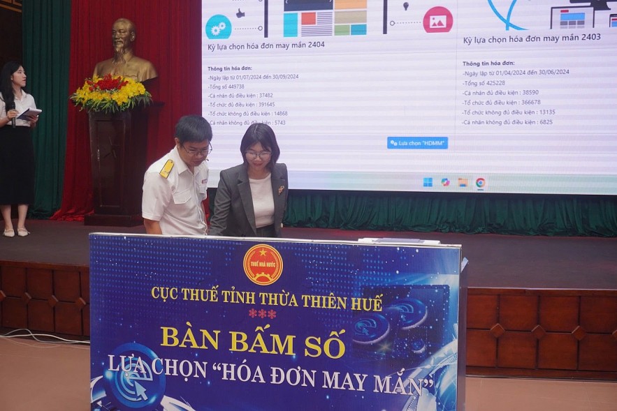 Thừa Thiên Huế: Lựa chọn được 30 cá nhân, hộ KL99 com tặng +199k trúng thưởng hóa đơn may mắn quý II và quý III/2024 Thừa Thiên Huế: Lựa chọn được 30 cá nhân, hộ KL99 com tặng +199k trúng thưởng hóa đơn may mắn quý II và quý III/2024