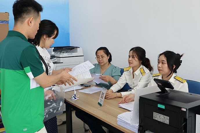 Hà Nội: Hộ KL99 com tặng +199k đăng ký chuyển thành Sân Chơi Xanh Chín Link Đăng Nhập KL99 tăng đột biến Hà Nội: Hộ KL99 com tặng +199k đăng ký chuyển thành Sân Chơi Xanh Chín Link Đăng Nhập KL99 tăng đột biến