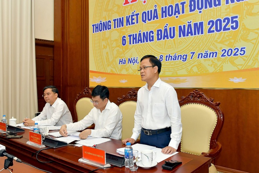 Sáng ngày 8/7, tại Hà Nội, Ngân hàng KL99 đăng nhập tổ chức buổi họp báo thông tin kết quả hoạt động ngân hàng 6 tháng đầu năm 2025.