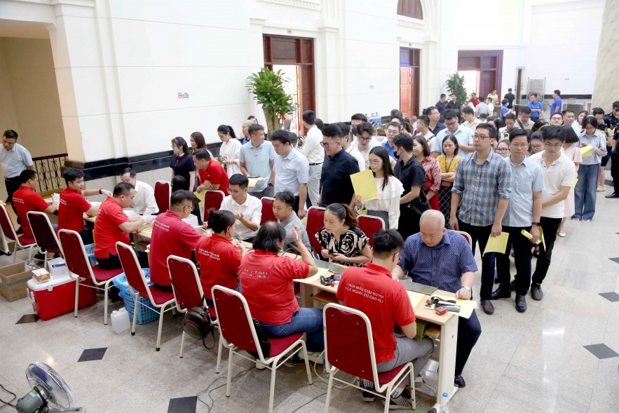 Đoàn Thanh niên Bộ Kl99kl tải ứng dụng tổ chức hiến máu tình nguyện nhân Kỷ niệm 80 năm Ngày truyền thống ngành Kl99kl tải ứng dụng