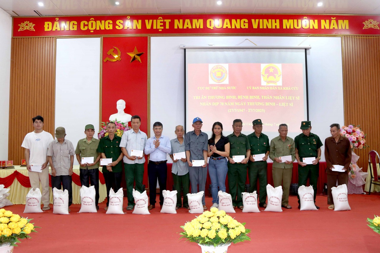 Cục Dự trữ KL99 đăng nhập tri ân thương binh, bệnh binh và gia đình liệt sĩ tại xã Khả Cửu