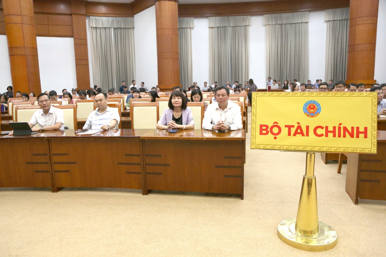 Cán bộ các cấp ủy và cơ quan Đảng Bộ Kl99kl tải ứng dụng tham gia Hội nghị toàn quốc tập huấn ứng dụng trí tuệ nhân tạo