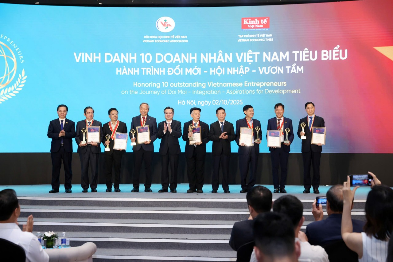 Doanh nhân Việt Nam có đủ năng lực và tầm vóc để cạnh tranh công bằng với thế giới Doanh nhân Việt Nam có đủ năng lực và tầm vóc để cạnh tranh công bằng với thế giới
