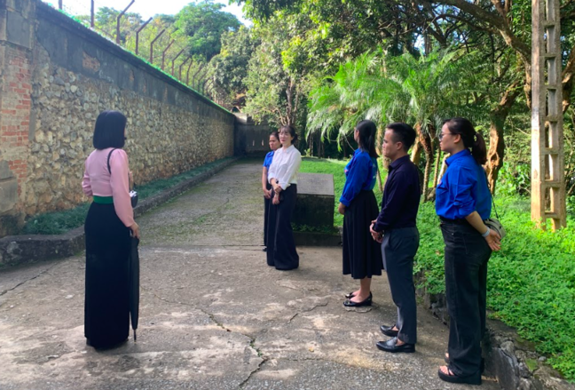 Đoàn Thanh niên Bộ Kl99kl tải ứng dụng tổ chức hội nghị tuyên truyền chính sách và hoạt động Trung thu tại Sơn La