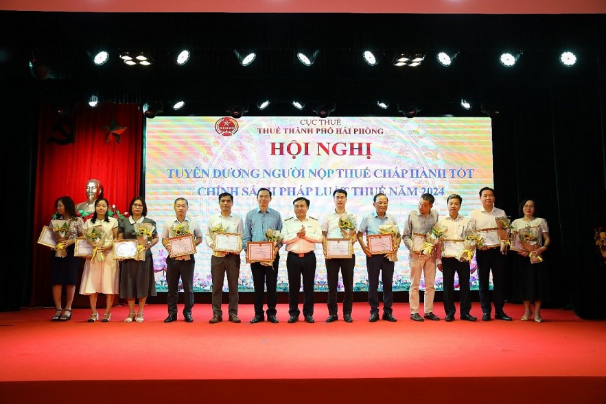 Thuế TP. Hải Phòng tuyên dương 101 Sân Chơi Xanh Chín Link Đăng Nhập KL99, cá nhân, hộ KL99 com tặng +199k chấp hành tốt chính sách M.kl99.love khuyến mãi hấp dẫn thuế