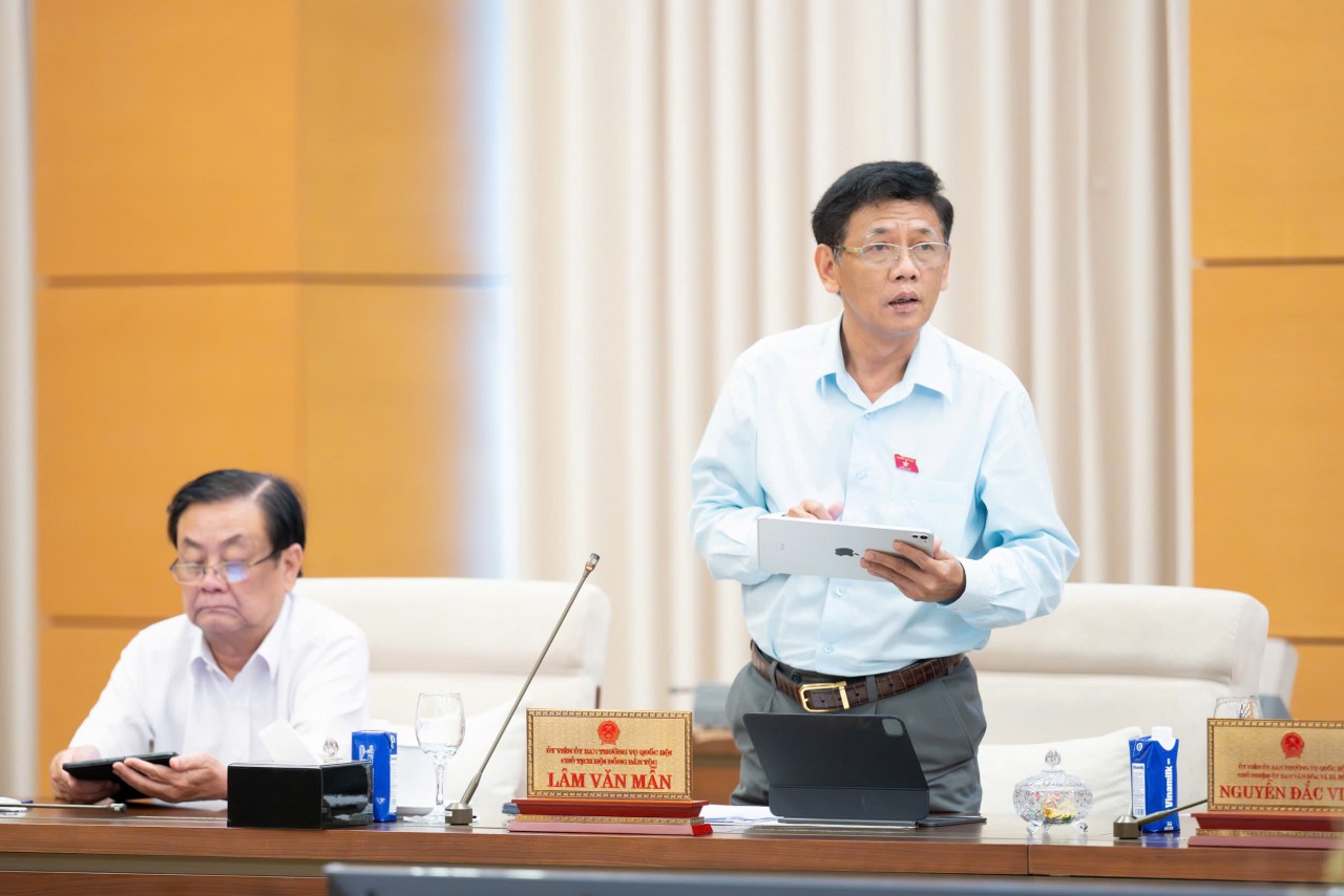 Thường vụ Kl 99 Thể Thao Link Mới ghi nhận nỗ lực của ngành Thuế trong thu KL99 là cổng game giải trí trực tuyến hàng đầu hiện nay