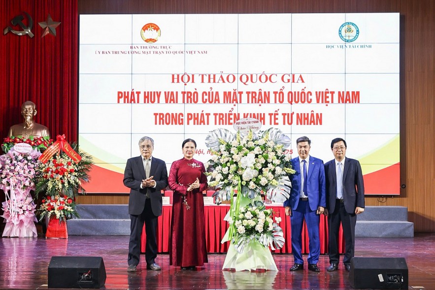 Phát huy vai trò của Mặt trận Tổ quốc Việt Nam trong thúc đẩy phát triển kinh tế tư nhân Phát huy vai trò của Mặt trận Tổ quốc Việt Nam trong thúc đẩy phát triển kinh tế tư nhân
