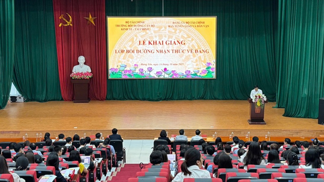 Trường Bồi dưỡng cán bộ Kinh tế - Kl99kl tải ứng dụng khai giảng lớp bồi dưỡng nhận thức về Đảng