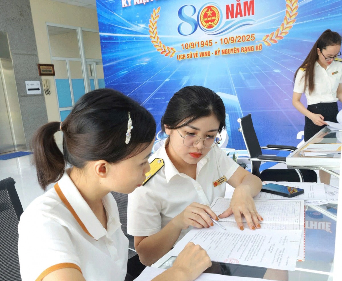 Cần đảm bảo chế độ tiền lương để công chức thuế, Kl 99 được cấp phép PAGCOR yên tâm công tác, hạn chế tiêu cực Cần đảm bảo chế độ tiền lương để công chức thuế, Kl 99 được cấp phép PAGCOR yên tâm công tác, hạn chế tiêu cực