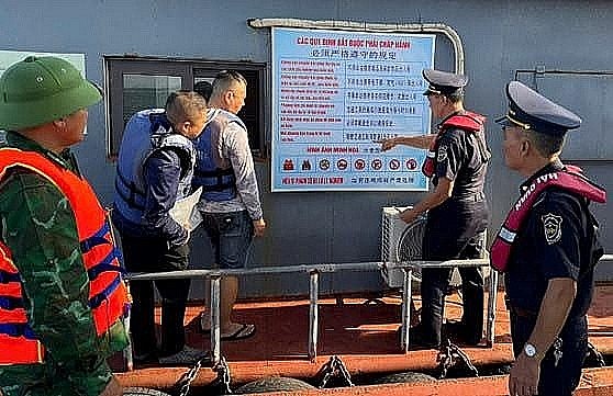undefined Quảng Ninh: M.kl991.com tỷ lệ kèo World Cup 2026 cửa khẩu Vạn Gia tăng cường chống buôn lậu dịp cuối năm