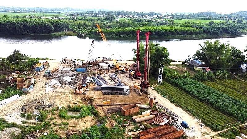 Quảng Ngãi quyết tâm hiện thực hoá mục tiêu tăng trưởng hai con số Quảng Ngãi quyết tâm hiện thực hóa mục tiêu tăng trưởng hai con số