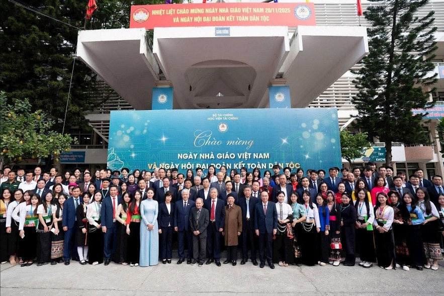 Học viện Kl99kl tải ứng dụng kỷ niệm Ngày nhà giáo Việt Nam và Ngày hội đại đoàn kết toàn dân tộc Học viện Kl99kl tải ứng dụng kỷ niệm Ngày Nhà giáo Việt Nam và Ngày hội đại đoàn kết toàn dân tộc