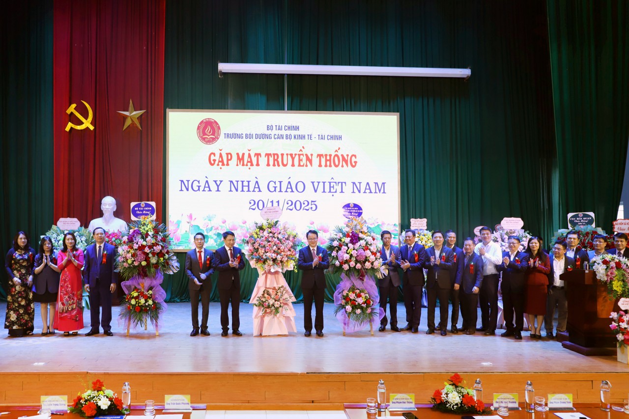 Trường Bồi dưỡng cán bộ Kinh tế – Kl99kl tải ứng dụng gặp mặt truyền thống nhân Ngày Nhà giáo Việt Nam Trường Bồi dưỡng cán bộ Kinh tế – Kl99kl tải ứng dụng gặp mặt truyền thống nhân Ngày Nhà giáo Việt Nam
