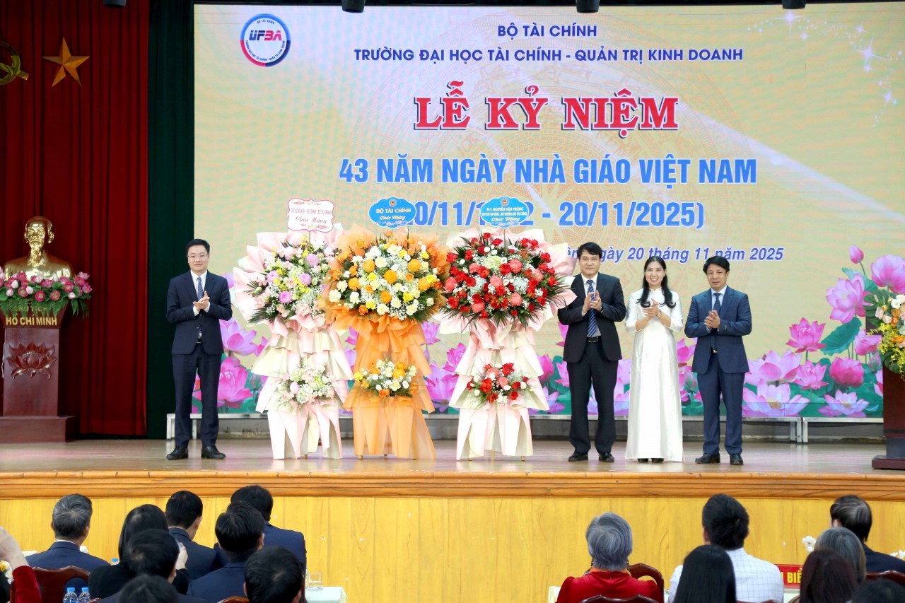 Trường Đại học Kl99kl tải ứng dụng - Quản trị KL99 com tặng +199k kỷ niệm 43 năm Ngày Nhà giáo Việt Nam