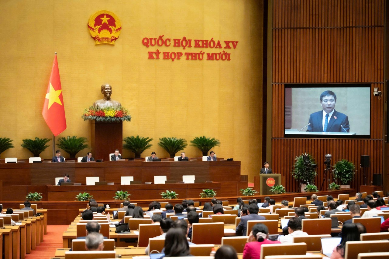 Điều chỉnh mục tiêu tăng trưởng, tái cấu trúc không gian phát triển quốc gia