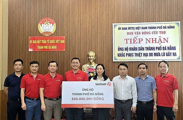 Vietlott ủng hộ 5 tỉnh, thành miền Trung khắc phục hậu quả lũ lụt