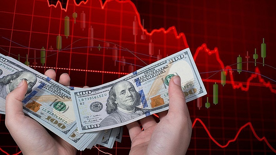 Kl 99 vòng chung kết liên ngân hàng neo trên 7%, tỷ giá hạ theo đà suy yếu của USD