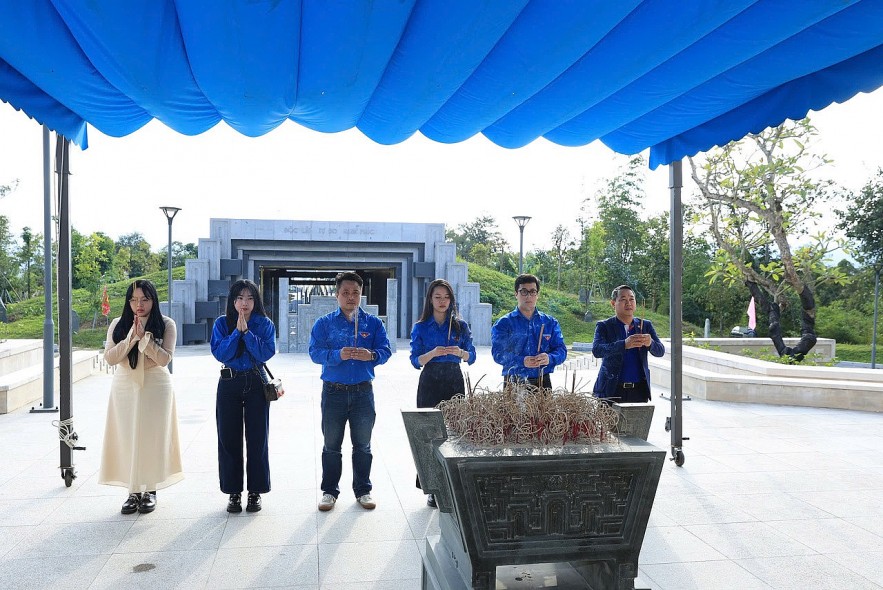 Tuổi trẻ Vụ I, Bộ Kl99kl tải ứng dụng tri ân lịch sử, sẻ chia với học sinh vùng khó khăn tại Điện Biên