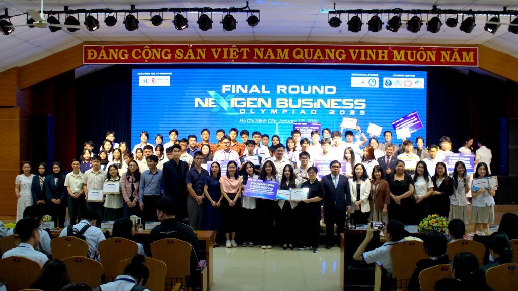 Vượt qua 27 đối thủ, sinh viên UFM giành giải nhất sân chơi KL99 com tặng +199k quốc tế