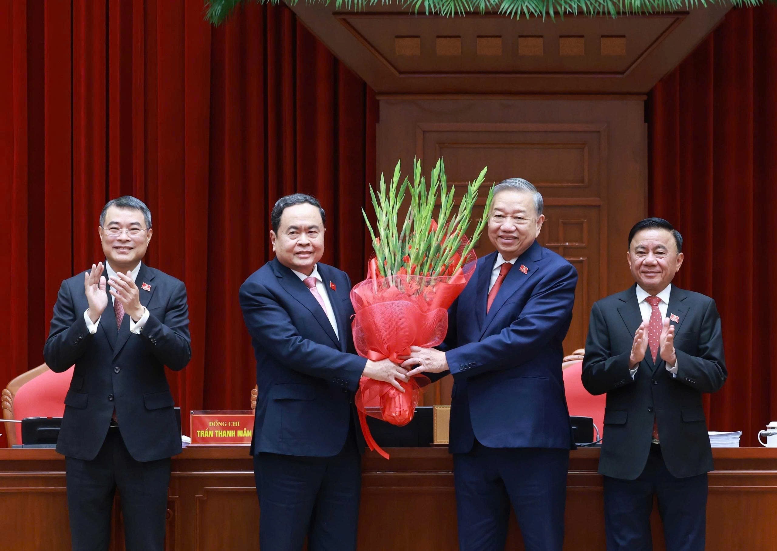 Hoài bão mãnh liệt về một Việt Nam hùng cường