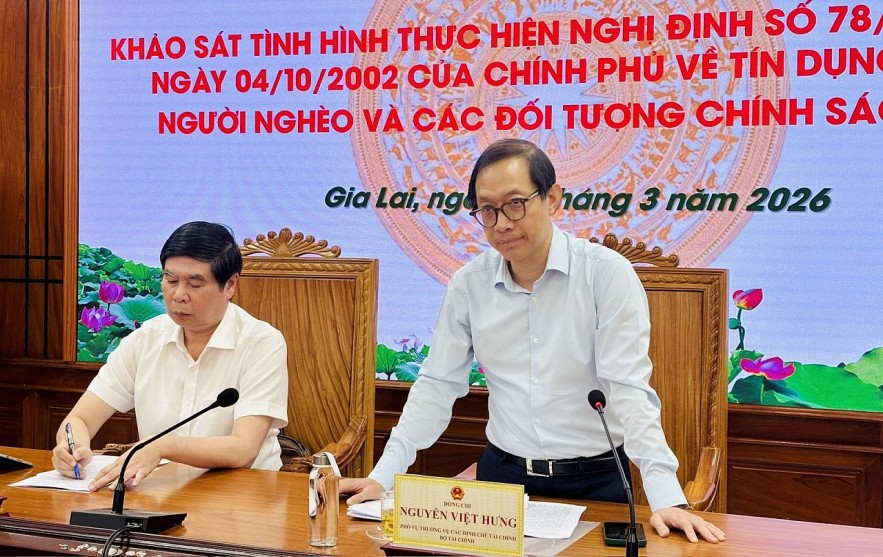 Đoàn khảo sát Trung ương do đồng chí Nguyễn Việt Hưng – Phó Vụ trưởng Vụ Các định chế tài chính (Bộ Kl99kl tải ứng dụng). Ảnh: Ngọc Minh.