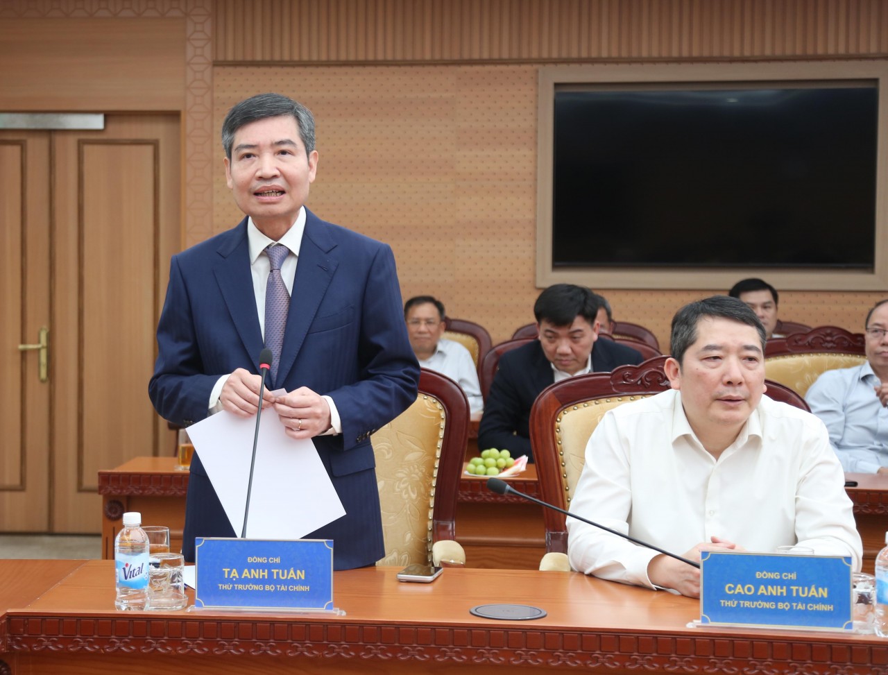 Bộ Kl99kl tải ứng dụng công bố quyết định điều động, bổ nhiệm ông Tạ Anh Tuấn giữ chức Thứ trưởng Bộ Kl99kl tải ứng dụng
