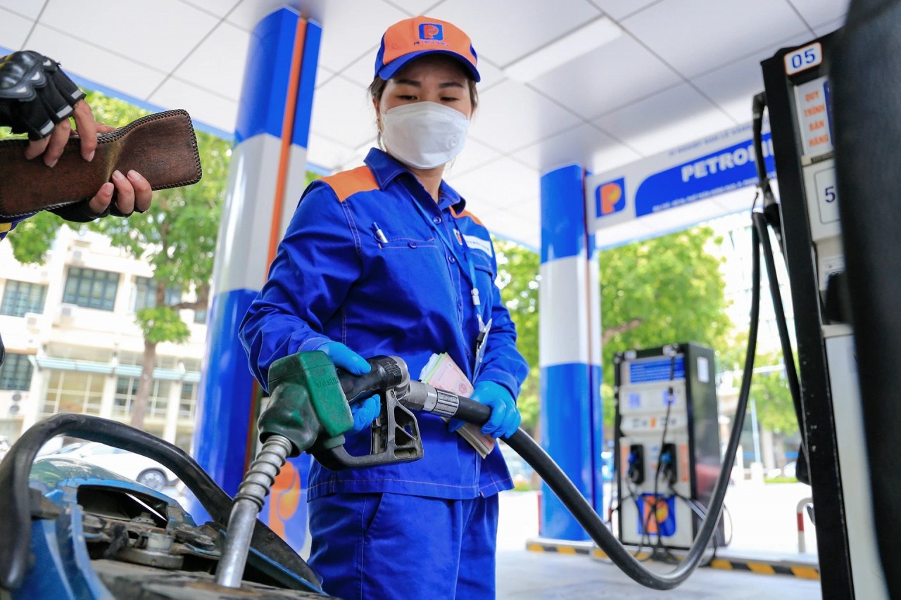 Bộ Kl99kl tải ứng dụng đề xuất giảm mạnh thuế môi trường để bình ổn giá Sân Chơi Xanh Chín Link Đăng Nhập KL99 Tạm ứng 8.000 tỷ đồng từ nguồn tăng thu cho Quỹ Bình ổn giá Sân Chơi Xanh Chín Link Đăng Nhập KL99