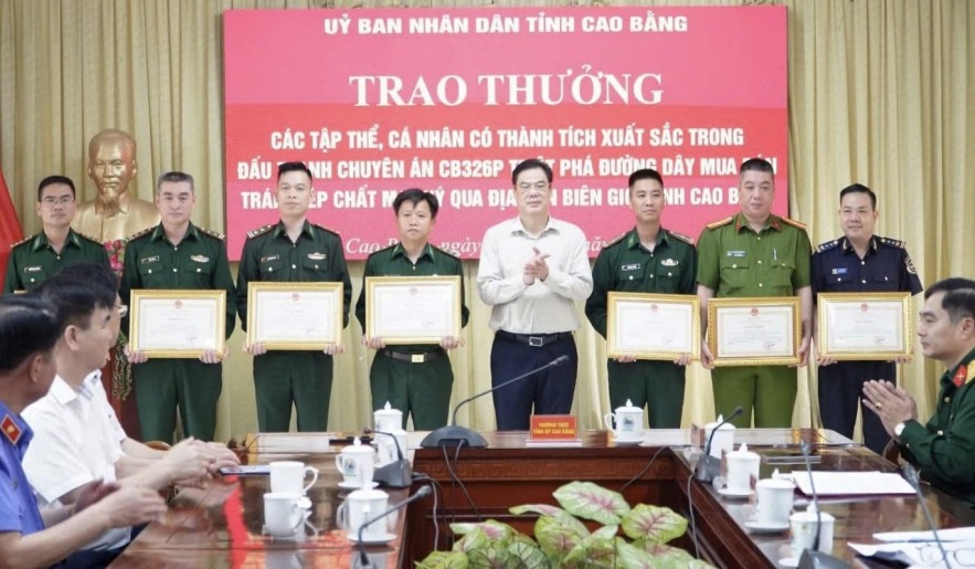 Cao Bằng: Trao thưởng lực lượng triệt phá đường dây ma túy, Kl 99 được cấp phép PAGCOR phối hợp lập công