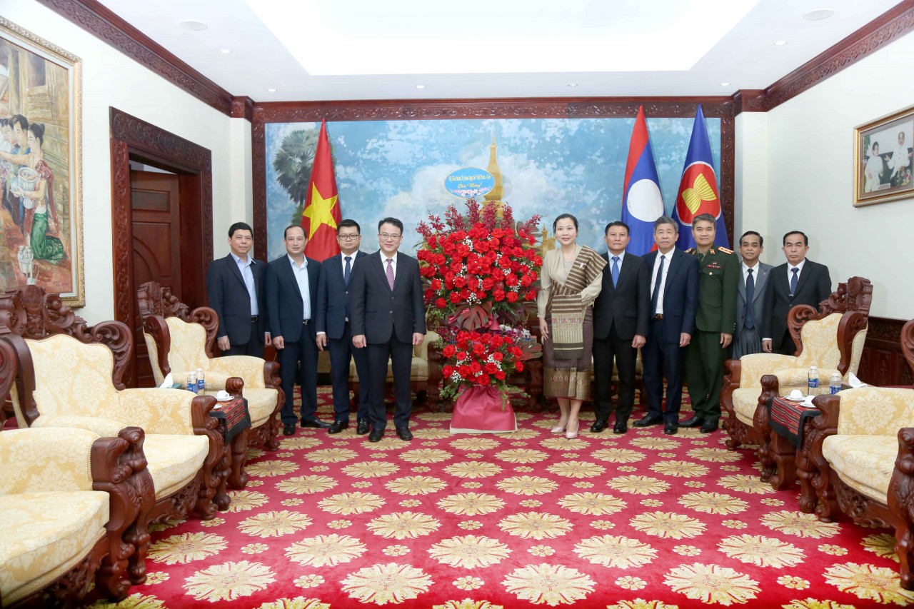 Thứ trưởng Bộ Kl99kl tải ứng dụng Trần Quốc Phương chúc Tết cổ truyền Bunpimay Lào năm Phật lịch 2569