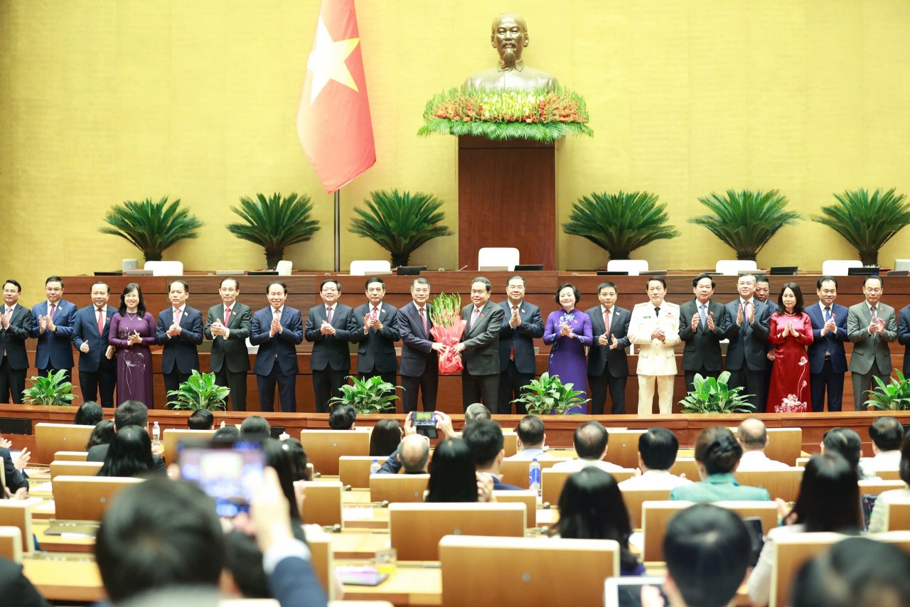 Kl99ok nhận ưu đãi bất ngờ nhiệm kỳ mới có 6 Phó Thủ tướng
