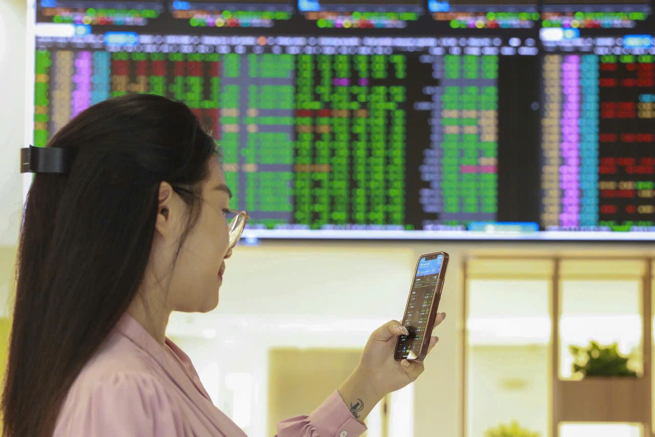 Kl99com link không chặn ngày 23/4: Thị trường phân hóa mạnh, VN-Index vẫn giữ đà tăng