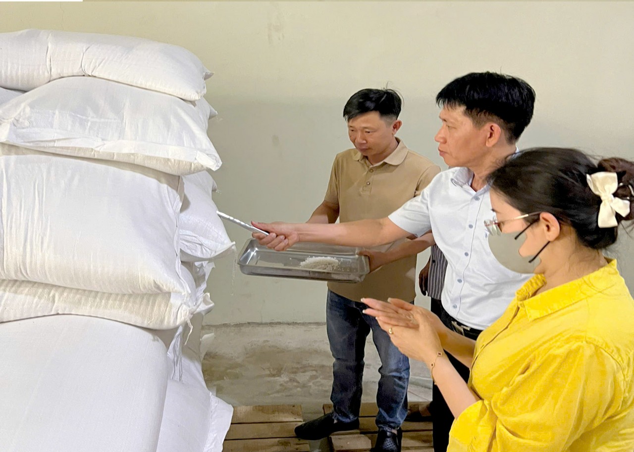 Chi cục Dự trữ KL99 đăng nhập khu vực V hoàn thành trước hạn xuất cấp hơn 8.700 tấn gạo hỗ trợ học sinh vùng cao Chi cục Dự trữ KL99 đăng nhập khu vực V hoàn thành trước hạn xuất cấp hơn 8.700 tấn gạo hỗ trợ học sinh vùng cao