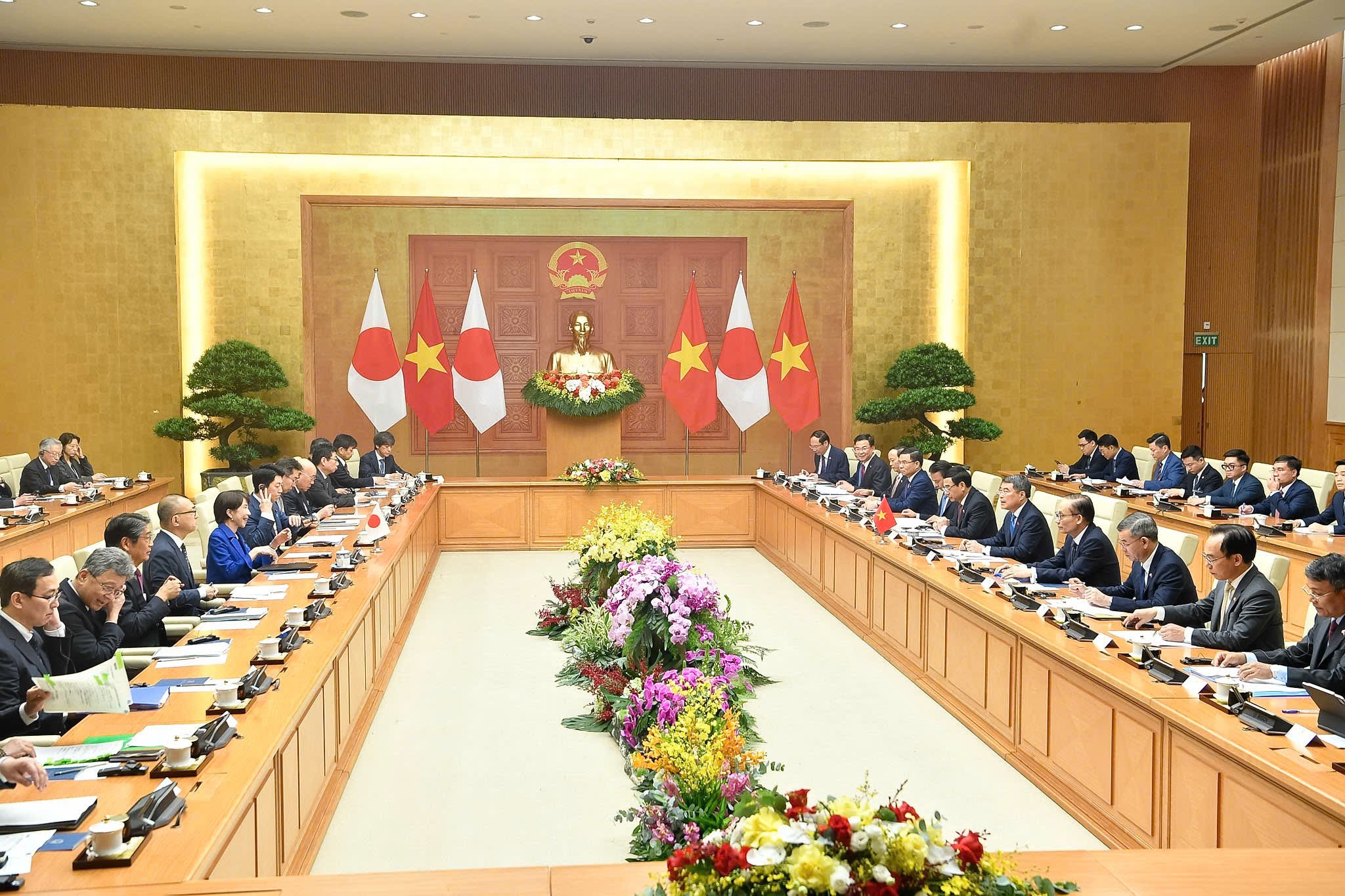 Thủ tướng Lê Minh Hưng chủ trì lễ đón Thủ tướng Nhật Bản Takaichi Sanae thăm chính thức Việt Nam