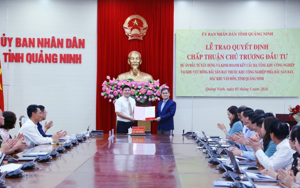 Quảng Ninh: Chấp thuận chủ trương đầu tư khu công nghiệp Đông Bắc sân bay Vân Đồn Quảng Ninh: Chấp thuận chủ trương đầu tư khu công nghiệp Đông Bắc sân bay Vân Đồn