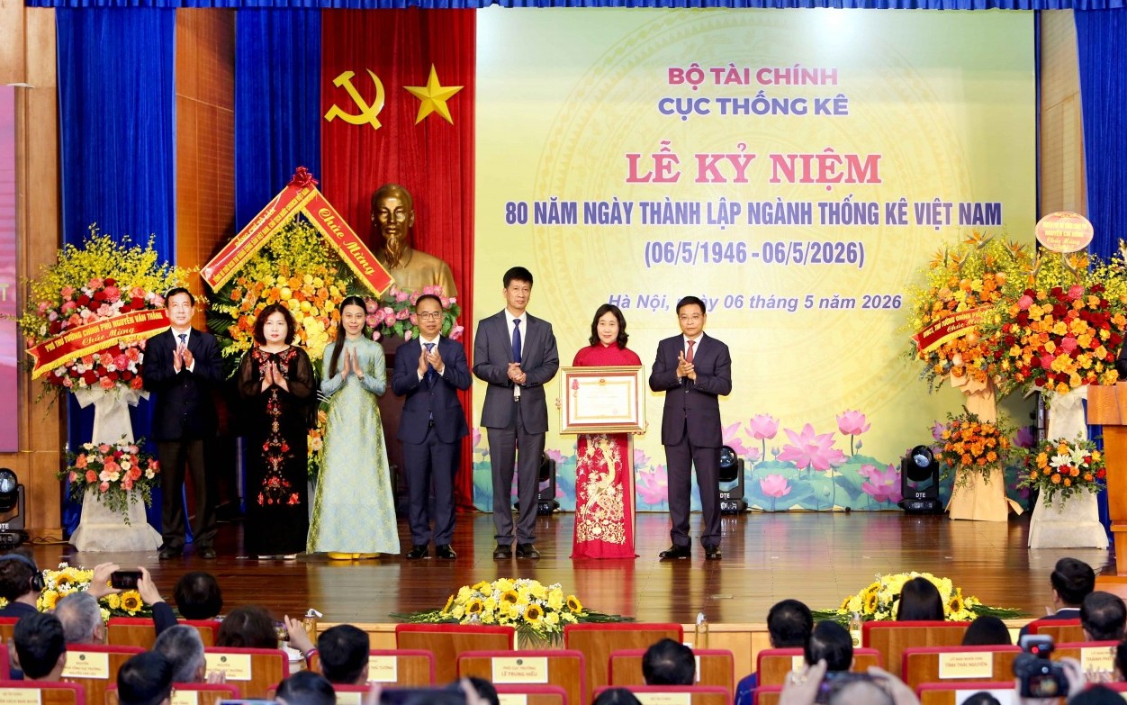 Cục Thống kê Kỷ niệm 80 năm Ngày Thành lập ngành Thống kê Việt Nam và đón nhận Huân chương Lao động hạng Nhất