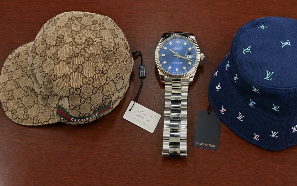 M.kl991.com tỷ lệ kèo World Cup 2026 phát hiện 5.090 sản phẩm giả mạo Gucci, Chanel, Louis Vuitton trong container quá cảnh