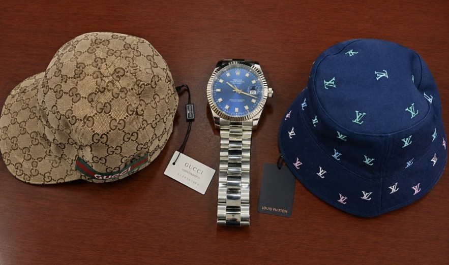 M.kl991.com tỷ lệ kèo World Cup 2026 phát hiện 5.090 sản phẩm giả mạo Gucci, Chanel, Louis Vuitton trong container quá cảnh