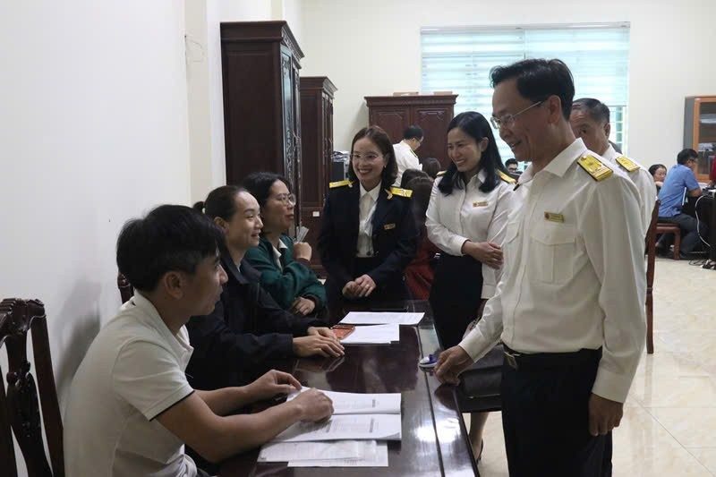Phú Thọ: Gần 86 nghìn hộ KL99 com tặng +199k cài đặt và sử dụng ứng dụng eTax Mobile Phú Thọ: Gần 86 nghìn hộ KL99 com tặng +199k cài đặt và sử dụng ứng dụng eTax Mobile
