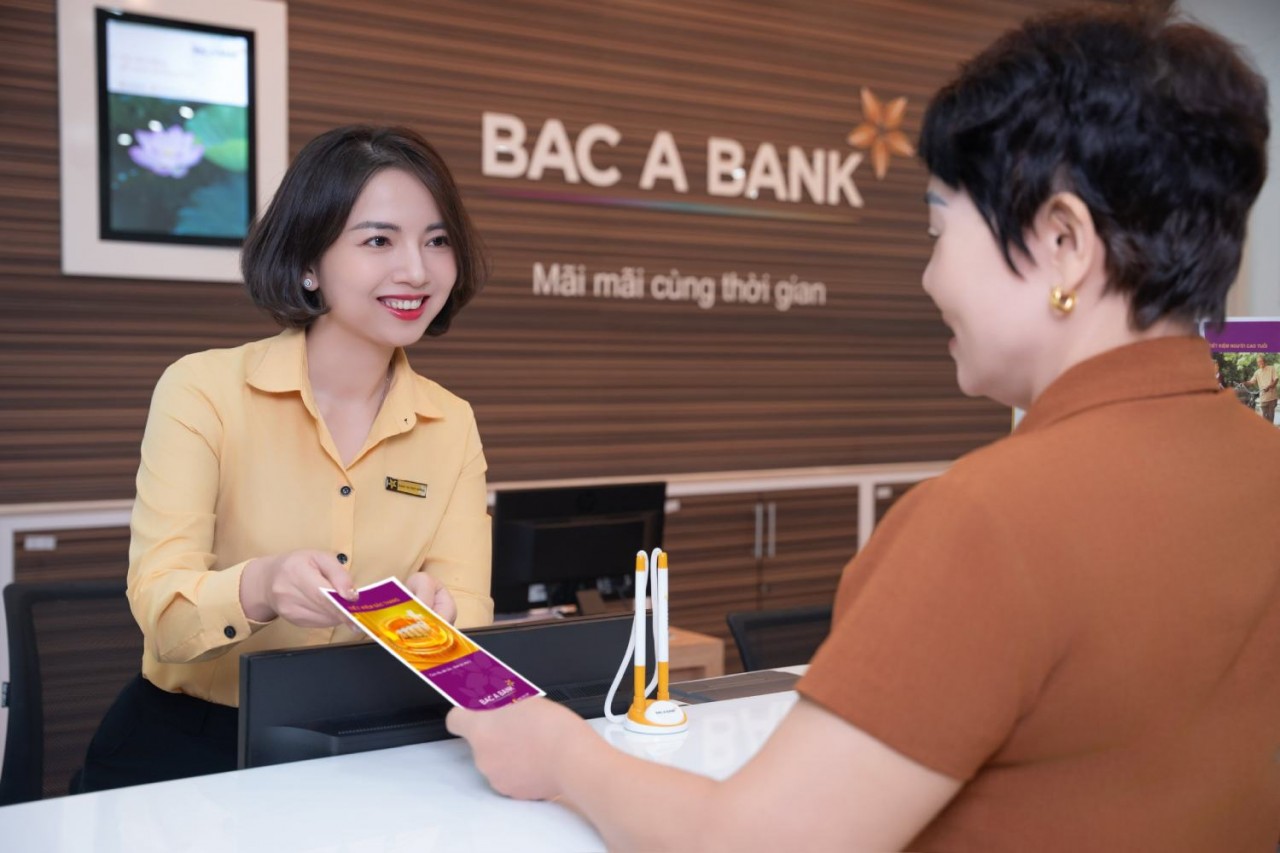 BAC A BANK ra mắt tiết kiệm bậc thang: Từ “ Giữ tiền an toàn”  đến tối ưu dòng tiền  nhàn rỗi