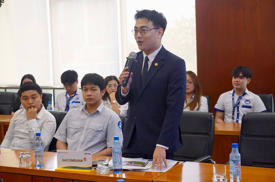 Trường Đại học Kl99kl tải ứng dụng - Marketing tổ chức kết nối hơn 4.000 cơ hội việc làm cho sinh viên